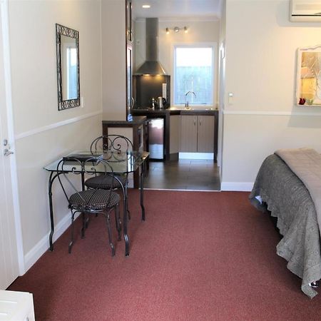 Lodge Bordeaux Whangarei Exterior foto