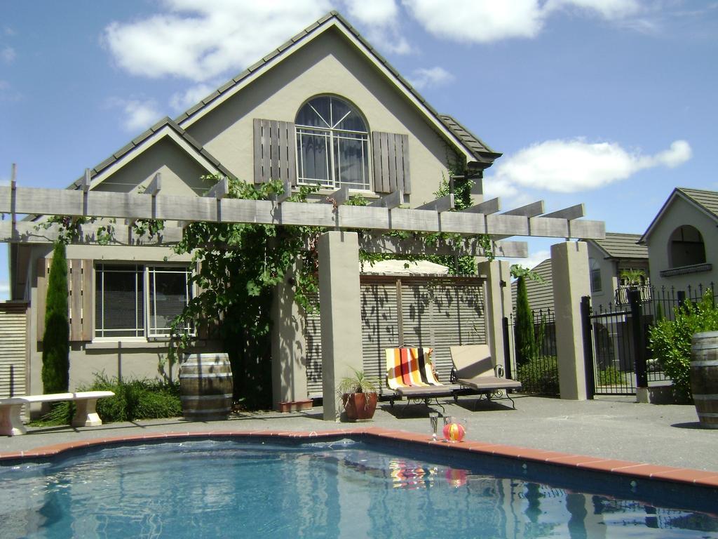 Lodge Bordeaux Whangarei Exterior foto